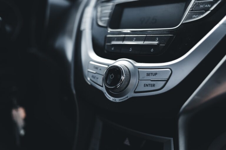 Transform Your Vehicle’s Interior with Stylish Accessories Today